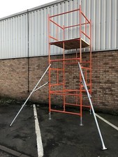 2 X SCAFFOLD TOWER OUTRIGGERS