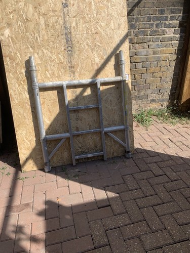 Scaffold tower half - scaffold,